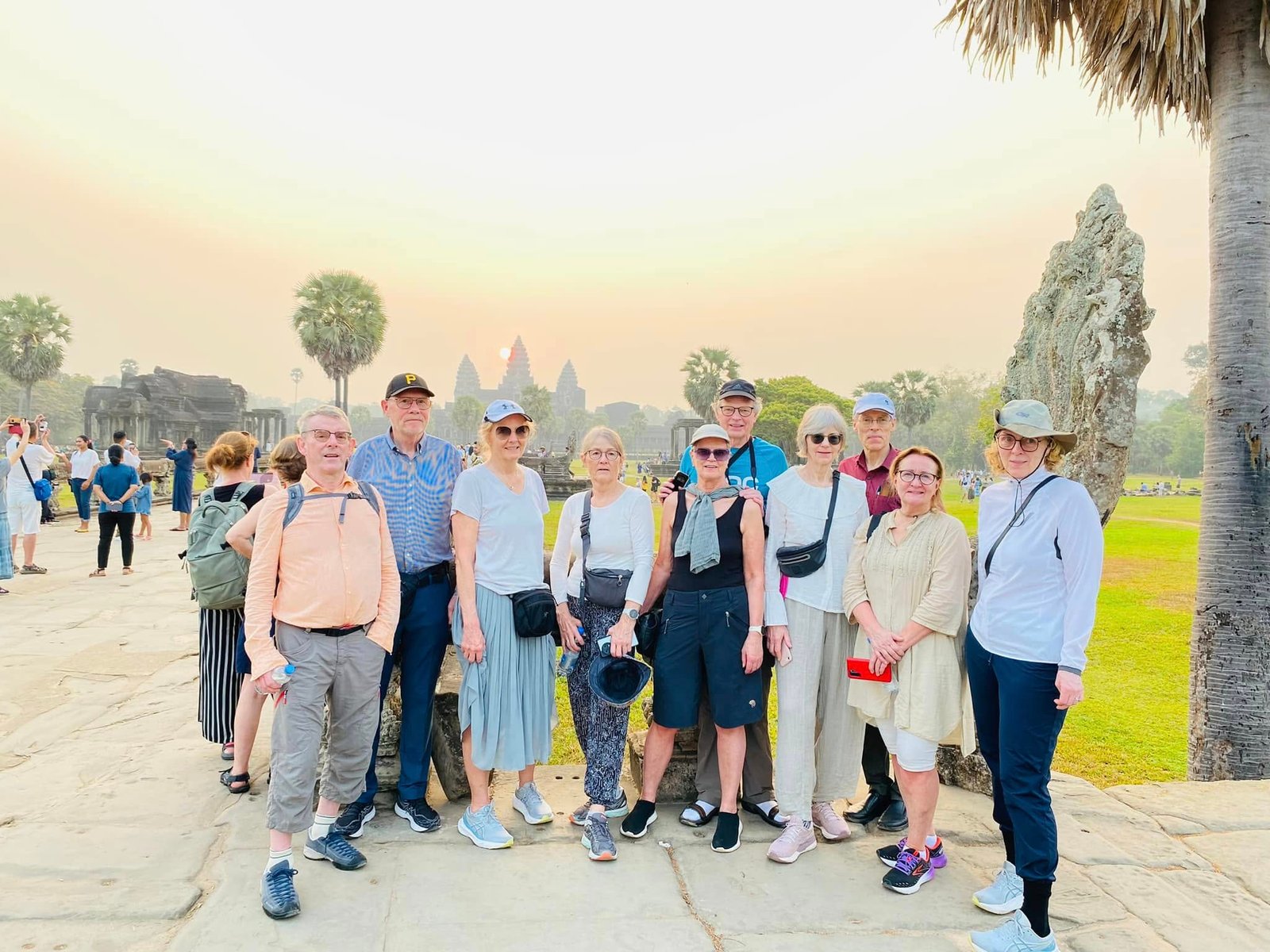 Phnom Penh Cycling To Siem Reap and Pailin Border 7 Days